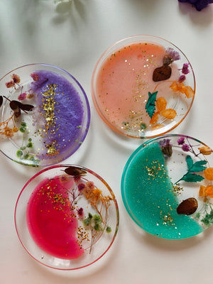 Teacups & Saucers