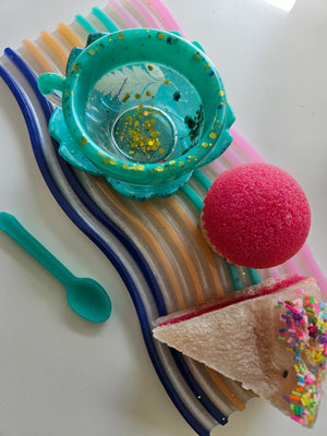 Wonder Wavy serving tray
