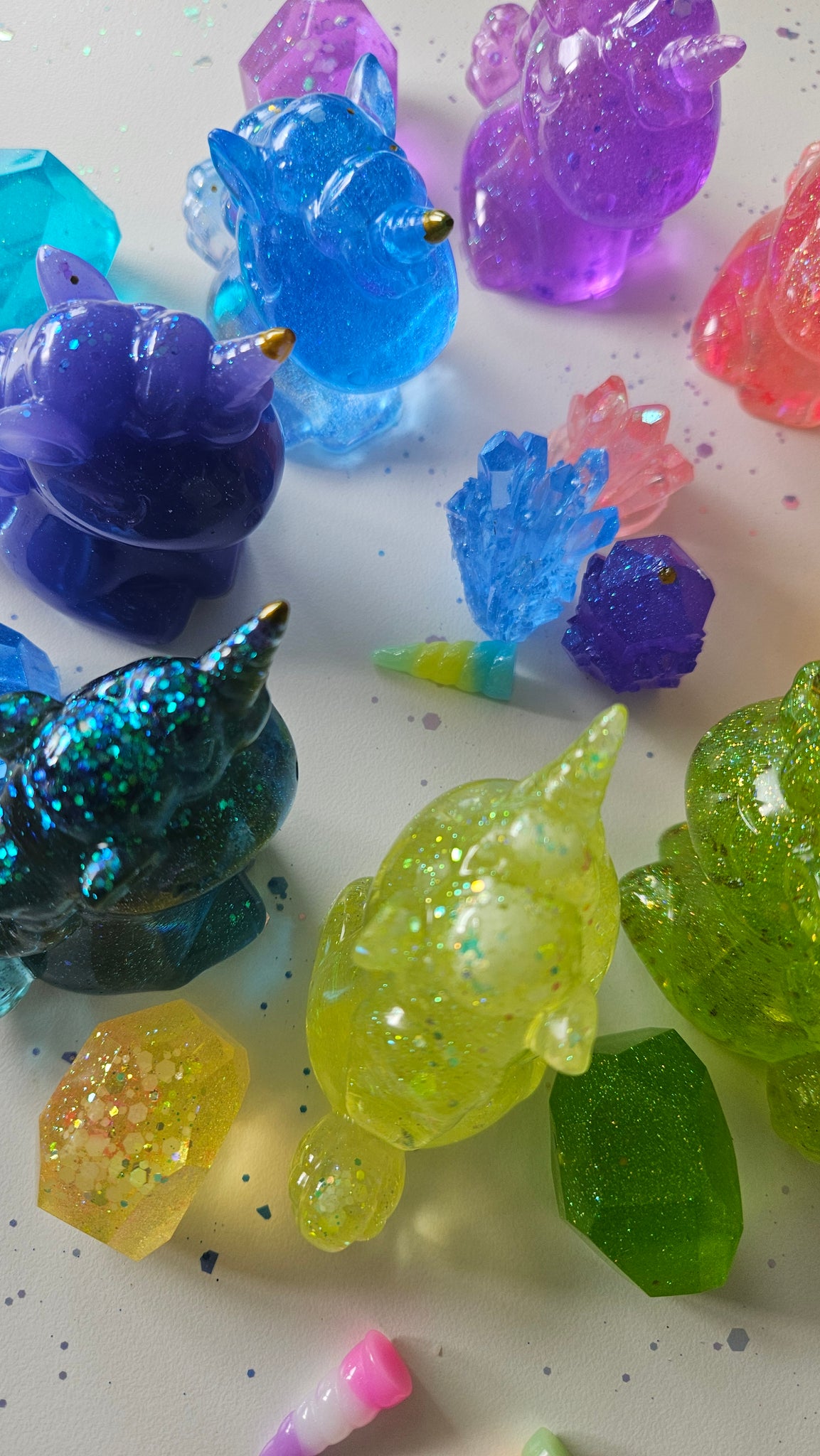 Glow in the dark 3D glitter unicorn