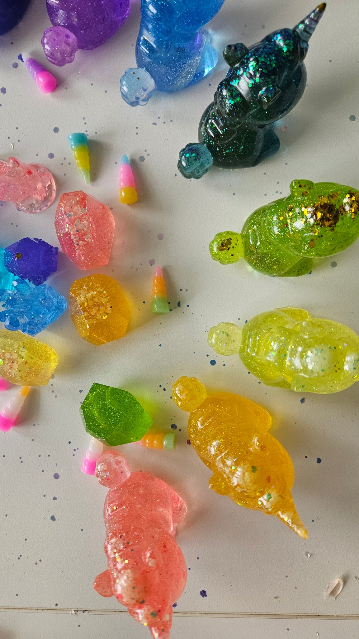 Glow in the dark 3D glitter unicorn