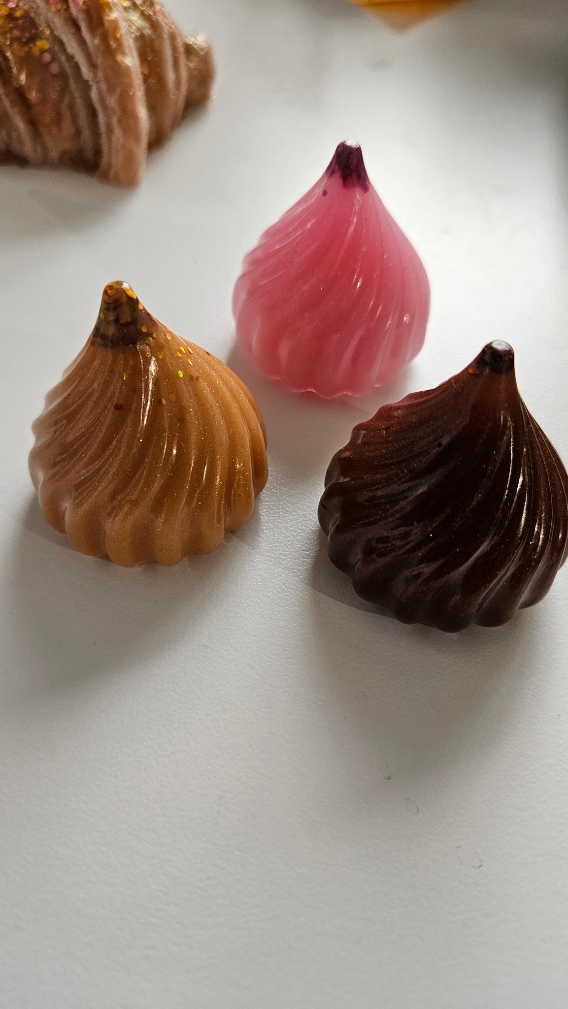 Holiday Frosting Dollops